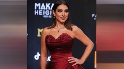 لون فستان روجينا ينقذها أمام شرطة الموضة (تفاصيل)