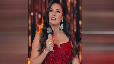 شرطة الموضة تفتح النار على نرمين الفقي في الدير جيست (تفاصيل)