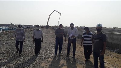 رئيس مدينة الشلاتين يتفقد ميناء الصيد