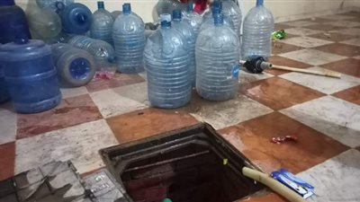 ضبط 7 طن مياه معبأة مجهولة المصدر وبمحطات غير مرخصة بشرم الشيخ