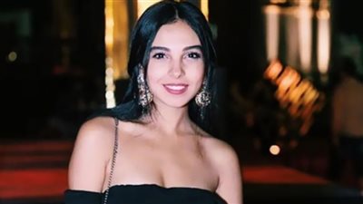 سلمي أبو ضيف تتألق في أحدث جلسة تصوير (صور)