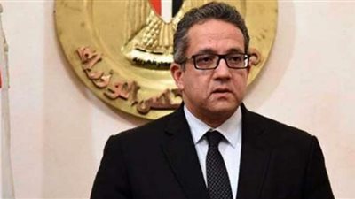 العناني يستعرض خطة استكمال المشروعات الأرية في اجتماع المجلس الأعلى للآثار