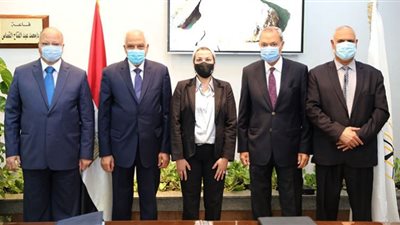 وزيرة البيئة تشهد توقيع اتفاقية 