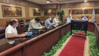 محافظ الغربية يبحث آليات تطوير وحدات المتغيرات المكانية مع رؤساء المدن