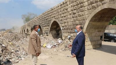 محافظ القاهرة يتفقد الحملة المكبرة بمحيط سور مجرى العيون