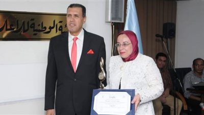 طارق عباس يفوز بالجائزة الفضية في مهرجان الإذاعات العربية