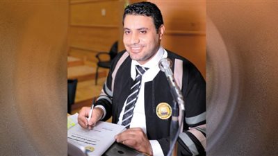 علاء الإمام يحصل على درجة الدكتوراه