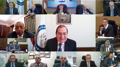 الملا: تتفيذ حزمة مشروعات جديدة لتطوير ورفع كفاءة مصافي التكرير