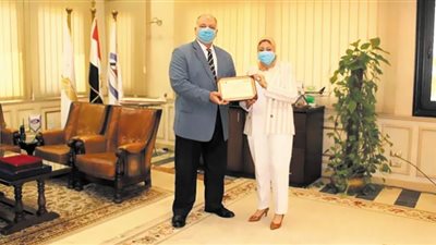 بالتطبيق على العاملين بالقابضة للمطارات.. الاستقرار الوظيفى فى العمل وعلاقته بالارتباط بالمنظمة فى رسالة دكتوراه