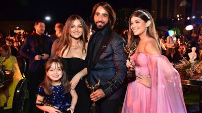 صور .. تكريم نجوم الفن والإعلام في مهرجان الفضائيات العربية