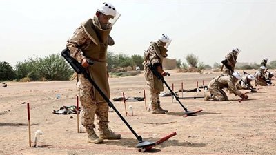 مركز الملك سلمان للإغاثة ينتزع 1351 لغمًا في اليمن