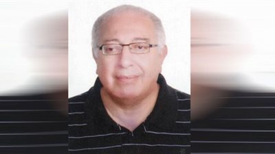 لا تجلس لفترات طويلة.. خطر على ظهرك
