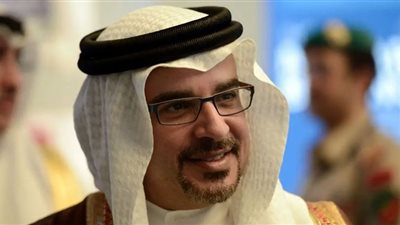 ولي عهد البحرين يعزي السيسي في وفاة المشير طنطاوي