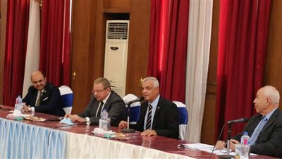 صيدلة المنوفية تستضيف لجنة قطاع الدراسات الصيدلية