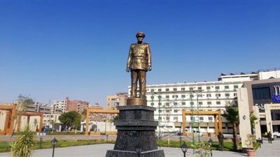الوفد تقدم بثًا مباشرا من داخل نصب تمثال المشير طنطاوي بأسوان (صور)