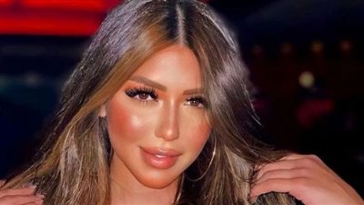 سارة أحمد سلامة تمزج بين الأنوثة والجرأة (صور)