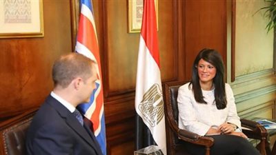 وزيرة التعاون الدولي تبحث مع السفير البريطاني الجديد بالقاهرة العلاقات الاقتصادية