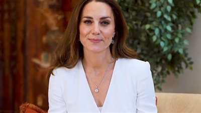 صور.. الأميرة كيت ميدلتون تنافس بطلة العالم للتنس إيما رادوكانو