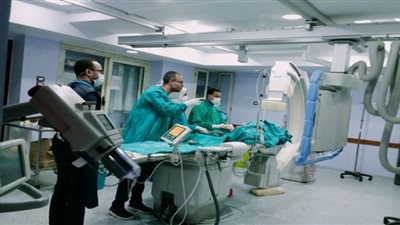 مستشفى قنا تنجح فى إجراء أول عملية قسطرة مخية على مستوى الصعيد