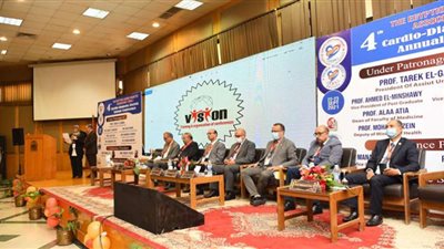 جامعة أسيوط تكرمّ أطباء مستشفيات العزل