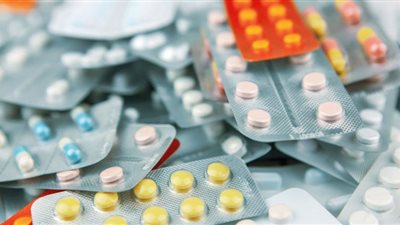 حبس المتهم بحيازة عقاقير مخدرة مجهولة المصدر بمدينة نصر