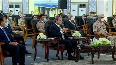 (فيديو) السيسي يكلف الجيش والشرطة بمواجهة التعديات على الجسور والأراضى الزراعية