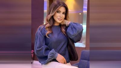 نوال الزغبي تستعرض نحافتها بـ