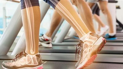 أخطرها التدخين.. 6 عادات سيئة تهدد صحة العظام تخلص منها