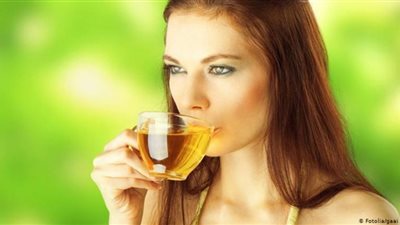خبيرة تغذية تحذر: هؤلاء ممنوعون من شرب الشاي الأخضر