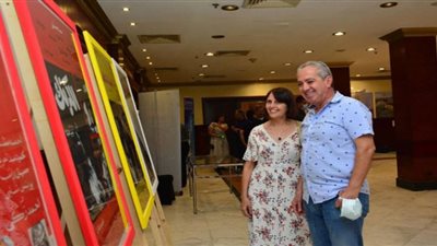 صور ووثائق نادرة بمعرض مهرجان الإسكندرية السينمائي