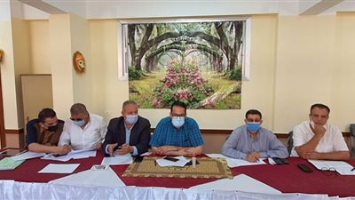 عقد لجنة اختبارات المتقدمين لترشيح وكيل مدرسة بنوعيات التعليم الفنى الصناعي