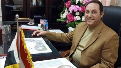 رئيس جهاز مدينة الشروق يتفقد محطات وروافع الصرف الصحى