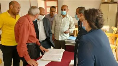 بسبب تدنى مستوى النظافة.. إحالة مدير مدرسة للتحقيق و مجازاة 15 ببني سويف