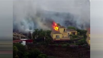 شاهد.. حجم الدمار الناجم عن الحمم البركانية في جزيرة لا بالما الإسبانية