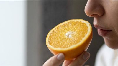 علاج بسيط لمواجهة أكثر أعراض كورونا شيوعًا.. تعرف عليه