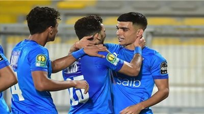 الزمالك يواجه بيراميدز بالزي الأزرق