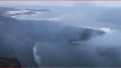 شاهد.. بركان يتسبب في زيادة مساحة جزيرة لا بالما الإسبانية 500 متر