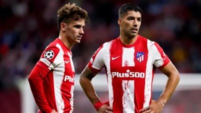 سواريز يقود هجوم أتليتكو مدريد أمام برشلونة وجريزمان على مقاعد البدلاء