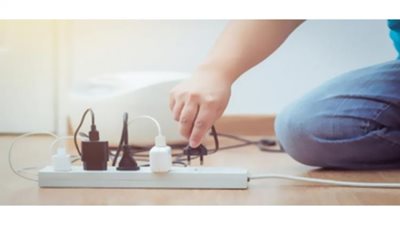 مصرع طفل صعق بماس كهربائي في قنا