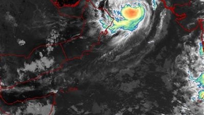 الإمارات: الإعصار المداري شاهين يتمركز شمال وسط بحر عُمان