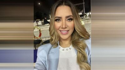 بأنامل مي الباهي.. هبة عبد العزيز تبرز جمال ملامحها بمكياج ترابي ( صور وفيديو )