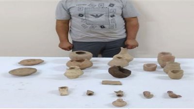 ضبط شخص ينقب عن الآثار في سوهاج