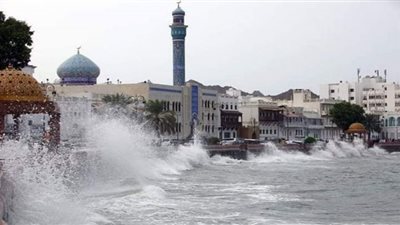 (تفاصيل) تراجع إعصار شاهين إلى عاصفة مدارية بعد دخوله اليابسة