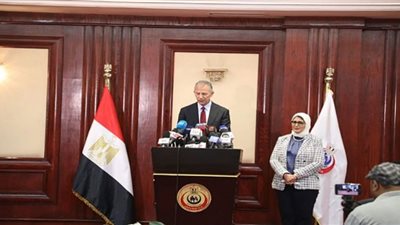 وزيرة الصحة تعقد مؤتمرًا صحفيًا مع السفير الأمريكي وتستقبل البريطاني لبحث توفير لقاحات كورونا