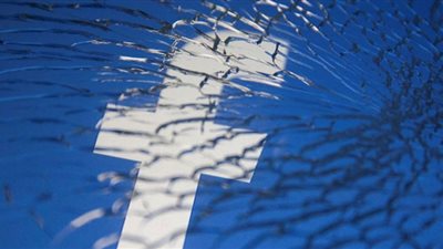 روسيا تستغل الموقف: انقطاع فيسبوك يؤكد حاجتنا للسيادة على الإنترنت