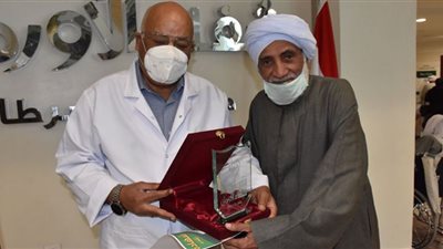 مستشفي شفاء الأورمان لسرطان الاطفال يُكرم أبطال حرب اكتوبر بالأقصر
