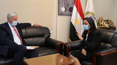 مايا مرسي تبحث مع سفير هولندا تعزيز سبل التعاون بين الجانبين