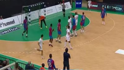 كأس العالم لأندية اليد.. كوماندوز الزمالك يتأخر أمام برشلونة في الشوط الأول