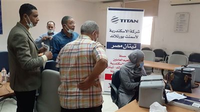 تطعيم 700عامل فى بنى سويف والإسكندري بلقاح كورونا كوفيد 19