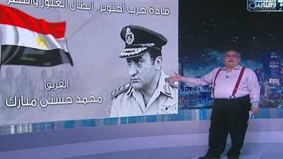 إبراهيم عيسى يعلق على دور مبارك في حرب أكتوبر (شاهد)